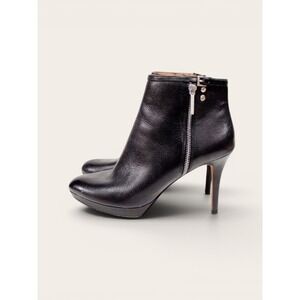 DONALD J PLINER Elina Boots Black Leather Women's Size 10- Modern Chic